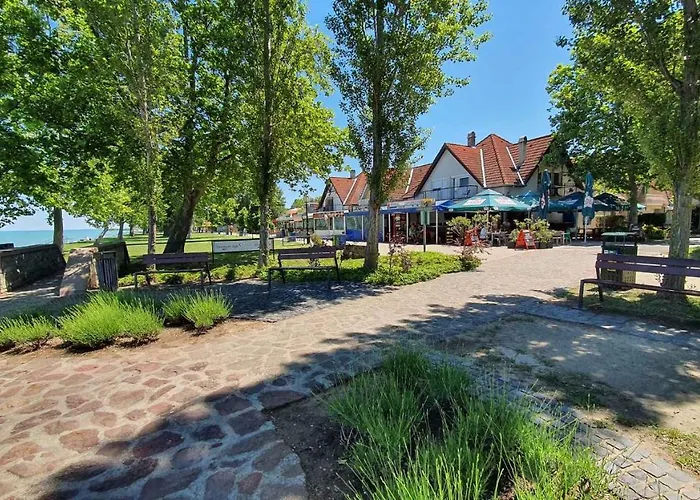 In - Balaton 20318 Appartement *