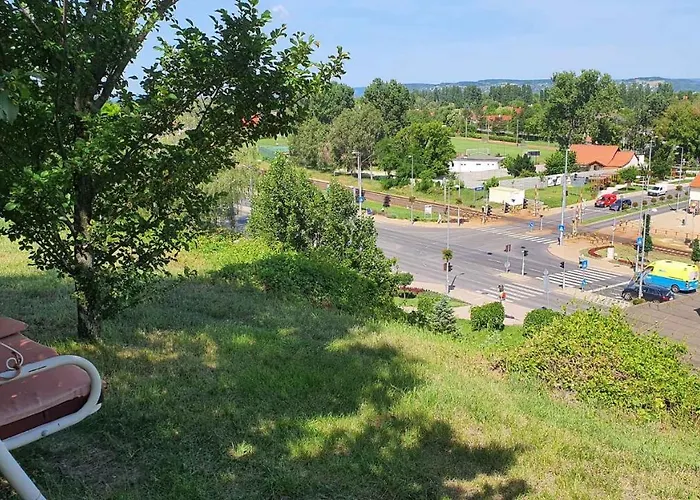 Apartment In - Balaton 20318 Zamardi