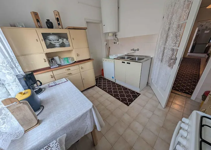 In - Balaton 20318 *